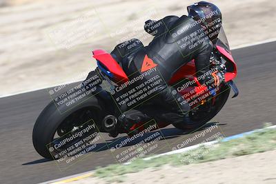 media/Nov-02-2025-Lets Ride (Sun) [[f7a3caa734]]/B Group/1220pm (Turn 2 Outside)/